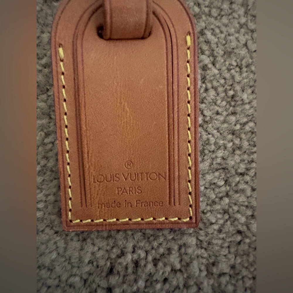 Louis Vuitton bag/speedy leather swing tag